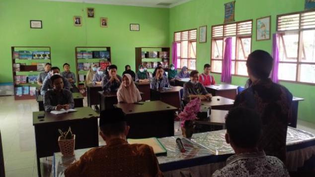foto penyampaian materI oleh Kacabdindik Wil III